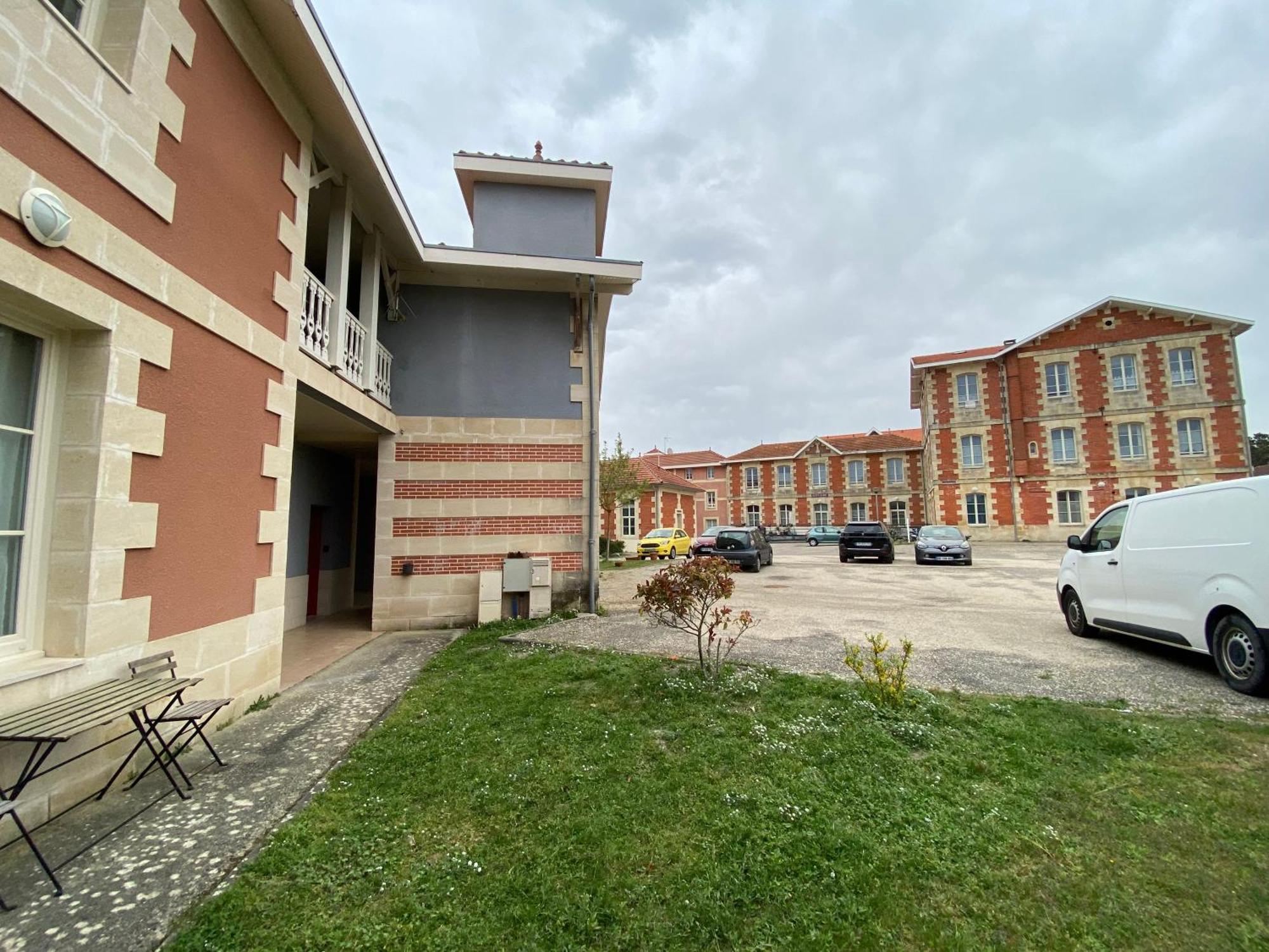 Appartements Soulac - Hyper Centre Et Plage Экстерьер фото